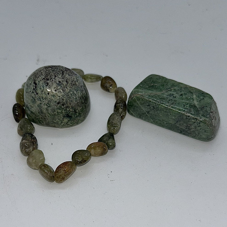 Garnet, Grossular (green)