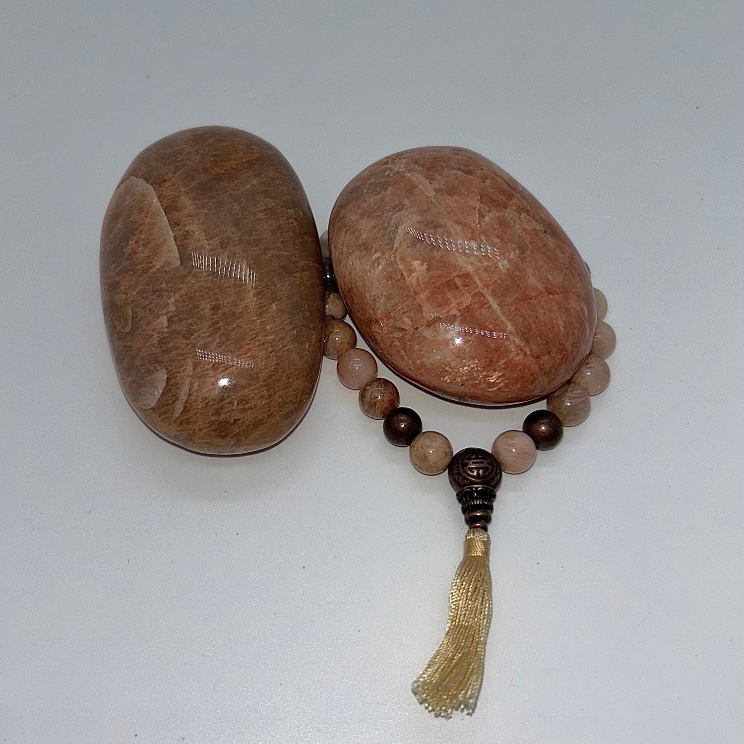 Moonstone, Peach