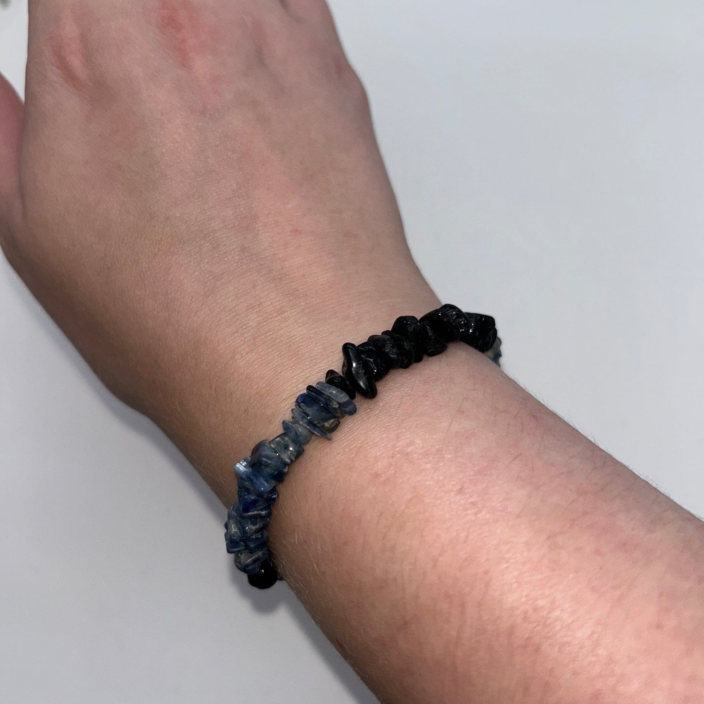 Chip Br. Tourm/Kyanite