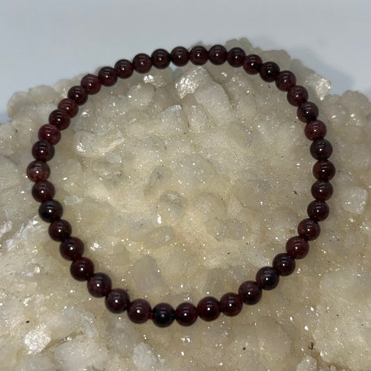 Garnet Br 4mm